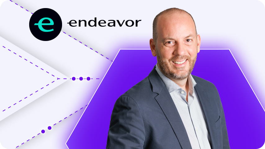 Foto del director ejecutivo Rodrigo Bernardinelli y logotipo de Endeavor Miami