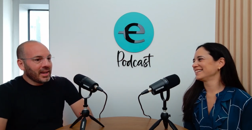 Photo of 
Endeavor Podcast with Digibee's CEO Rodrigo Bernardinelli and Endeavor host Claudia Duran talking